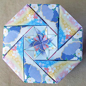 Octagon Box Flowery Pinwheel